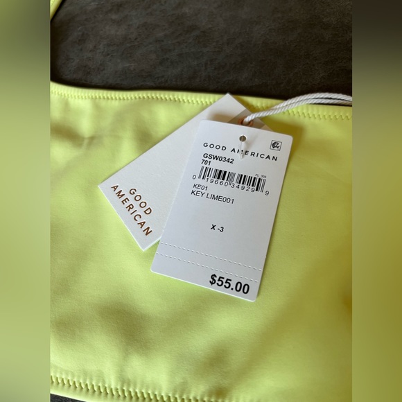 Good American NWT swim top size X-3 color key lime - Picture 3 of 3
